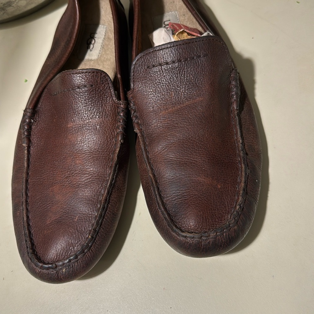 Uggs men driving shoe Sz 12